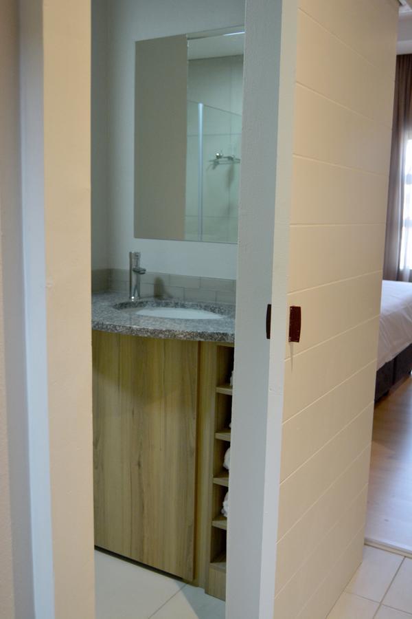 Regal Inn Hotel Midrand Zewnętrze zdjęcie