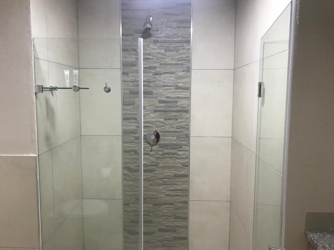 Regal Inn Hotel Midrand Zewnętrze zdjęcie